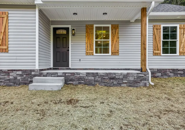 Photo 4 of Single family home for sale at 620 Cummings Holw Rd, Woodbury, TN 37190 | MLS# 3620640 | Listing updated on 2026-10-15