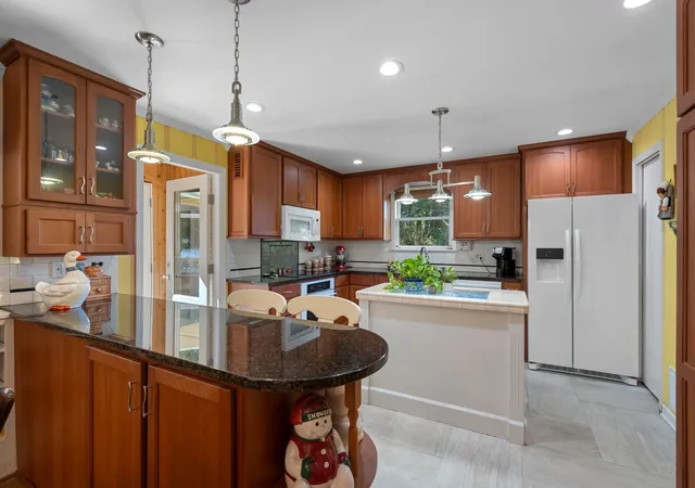 Photo 4 of Single family home for sale at 631 Durrett Dr, Nashville, TN 37211 | MLS# 3624266 | Listing updated on 2026-10-27