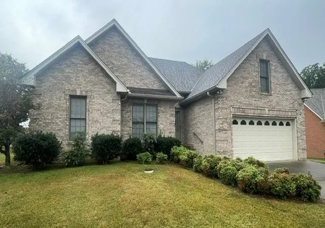 Photo 1 of Single family home for sale at 180 Foxrun, Springfield, TN 37172 | MLS# 3622226 | Listing updated on 2026-10-18