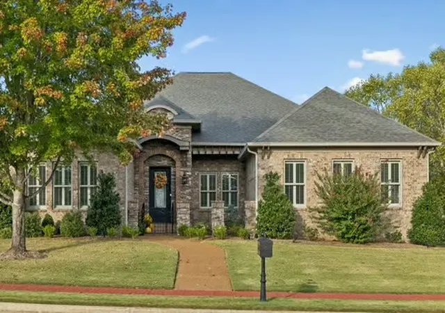 Photo 2 of Single family home for sale at 754 Plantation Blvd, Gallatin, TN 37066 | MLS# 3620147 | Listing updated on 2026-10-16