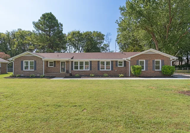 Photo 1 of Single family home for sale at 2353 Braxton Bragg Dr, Murfreesboro, TN 37129 | MLS# 3620082 | Listing updated on 2026-10-23