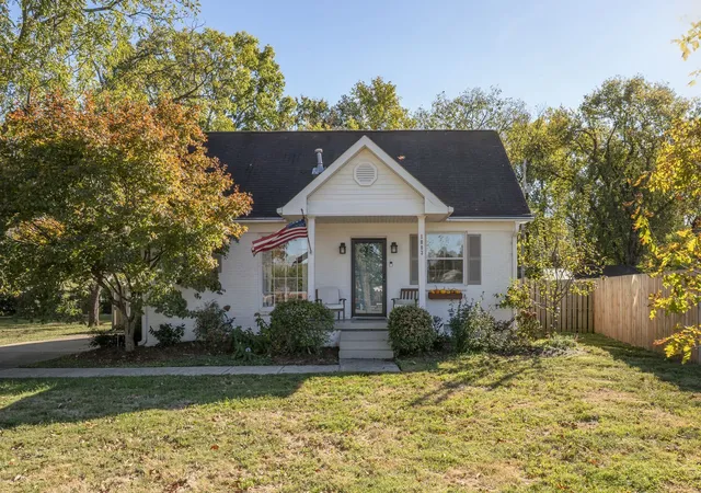 Photo 1 of Single family home for sale at 1003 Maplehurst Ln, Nashville, TN 37204 | MLS# 3623802 | Listing updated on 2026-10-27