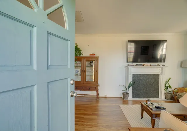 Photo 3 of Single family home for sale at 1003 Maplehurst Ln, Nashville, TN 37204 | MLS# 3623802 | Listing updated on 2026-10-27