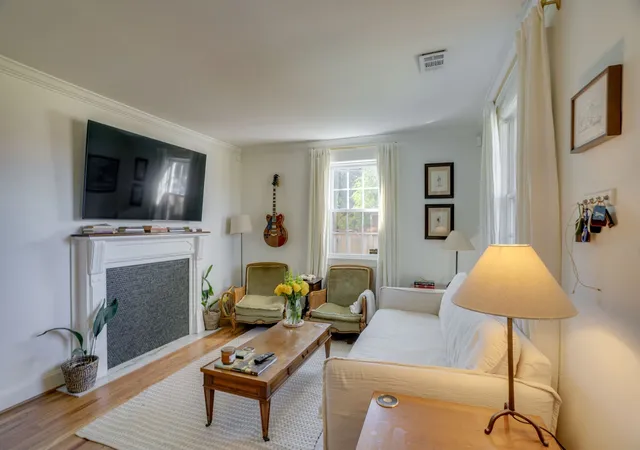 Photo 4 of Single family home for sale at 1003 Maplehurst Ln, Nashville, TN 37204 | MLS# 3623802 | Listing updated on 2026-10-27