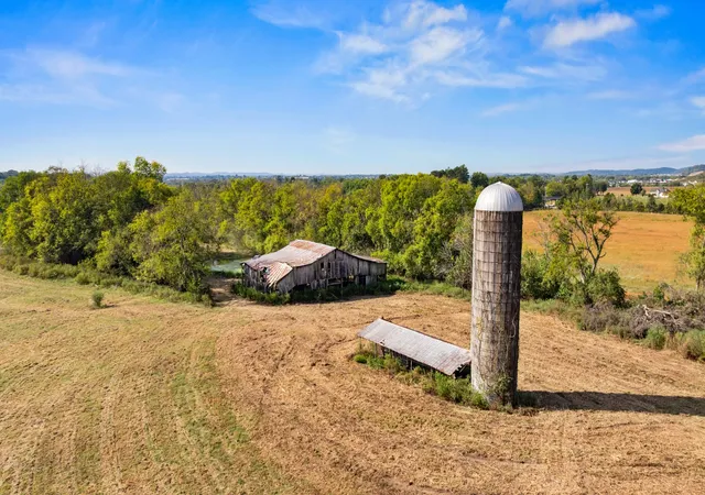 Land for sale at 2829 Thompson Sta Rd E, Thompsons Station, TN 37179 | MLS# 3626970