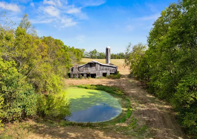 Photo 1 of House for sale at 2829 Thompson Sta Rd E, Thompsons Station, TN 37179 | MLS# 3626970 | Listing updated on 2026-10-28