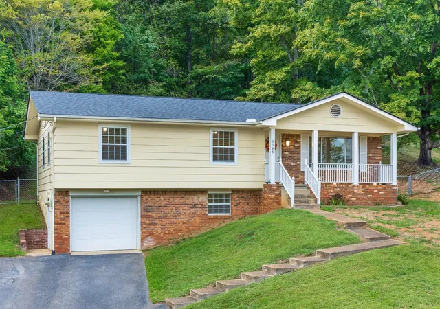 Photo 1 of Single family home for sale at 5585 Tucker Rd, Ooltewah, TN 37363 | MLS# 3624670 | Listing updated on 2026-10-23