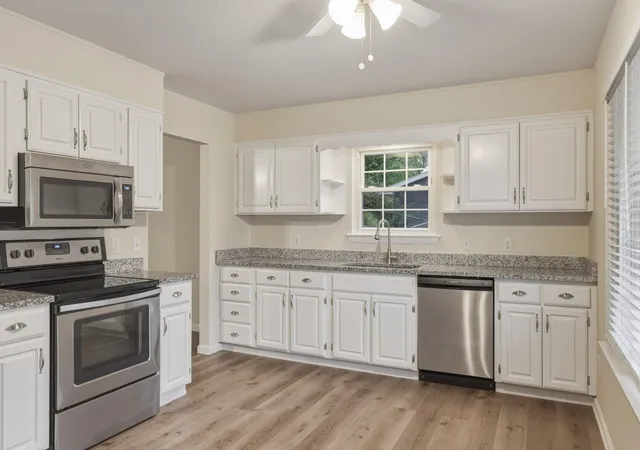 Photo 4 of Single family home for sale at 5585 Tucker Rd, Ooltewah, TN 37363 | MLS# 3624670 | Listing updated on 2026-10-23