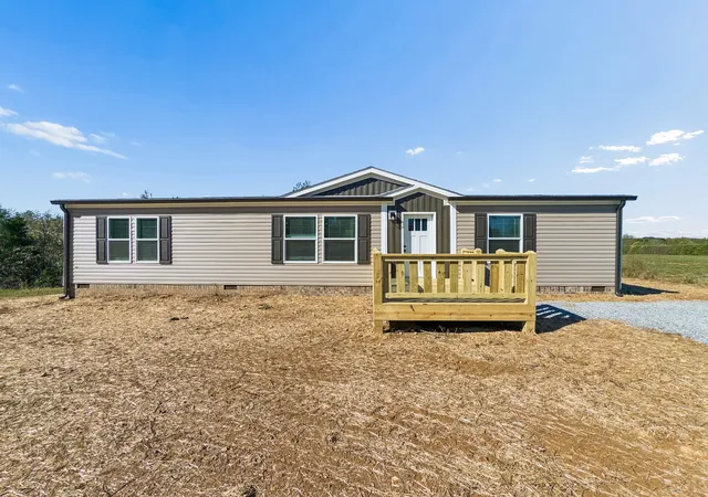 Manufactured home for sale at 289 Oakmere Ln, Lafayette, TN 37083 | MLS# 3620377