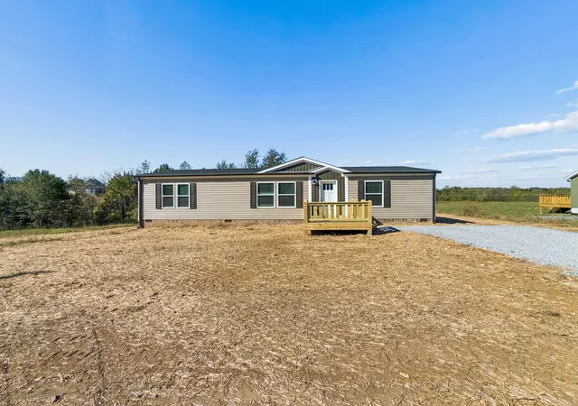 Photo 3 of Manufactured home for sale at 289 Oakmere Ln, Lafayette, TN 37083 | MLS# 3620377 | Listing updated on 2026-10-14