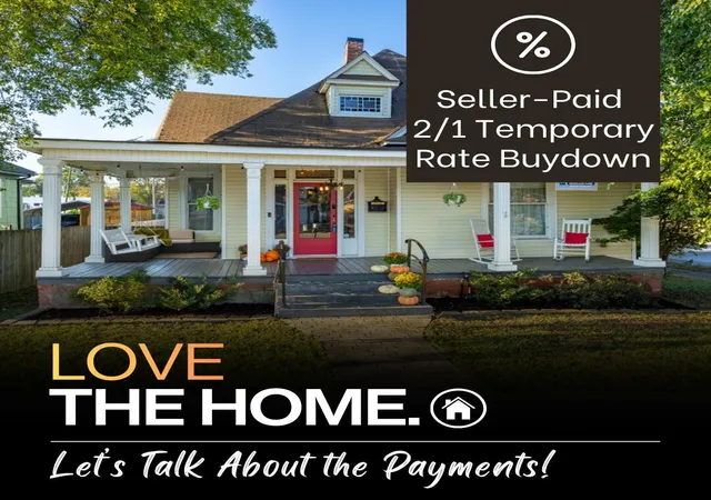 Single family home for sale at 2000 East 14th St, Chattanooga, TN 37404 | MLS# 3620048