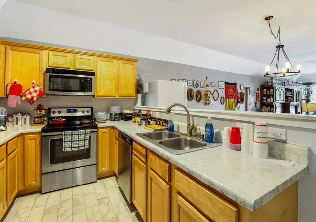 Listing Photo 3 - Condo for sale in building located at 708 Bracken Trl, Nashville, TN 37214