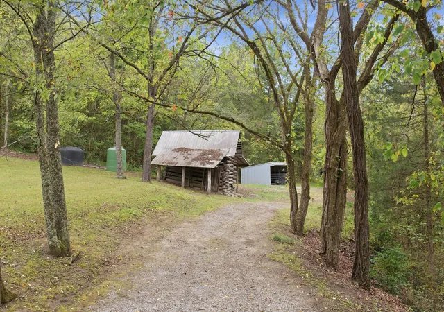 Photo 1 of Single family home for sale at 1967 Wilson Holw Rd, Woodbury, TN 37190 | MLS# 3620592 | Listing updated on 2026-10-19