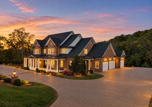 Photo 1 of Mansion for sale at 228 King Davids Ct, Franklin, TN 37067 | MLS# 3620881 | Listing updated on 2026-10-20