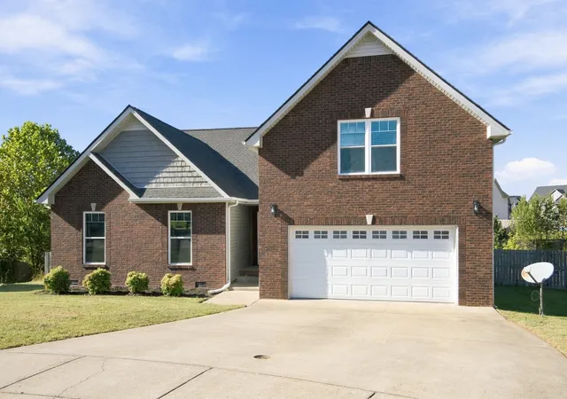 Photo 1 of Single family home for sale at 1716 Winterhaven Ct, Clarksville, TN 37042 | MLS# 3624187 | Listing updated on 2026-10-22