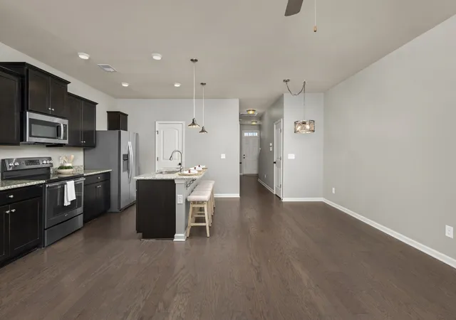Photo 3 of Townhouse for sale at 4006 Cannonsgate Ln, Murfreesboro, TN 37128 | MLS# 3621161 | Listing updated on 2026-10-30