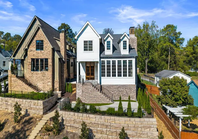Photo 3 of Single family home for sale at 804 Liberty St, Chattanooga, TN 37405 | MLS# 3620158 | Listing updated on 2026-10-20