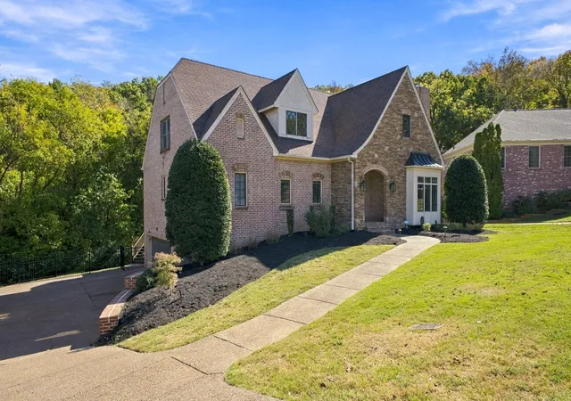 Photo 2 of Single family home for sale at 1148 Stonebridge Park Dr, Franklin, TN 37069 | MLS# 3628403 | Listing updated on 2026-10-30