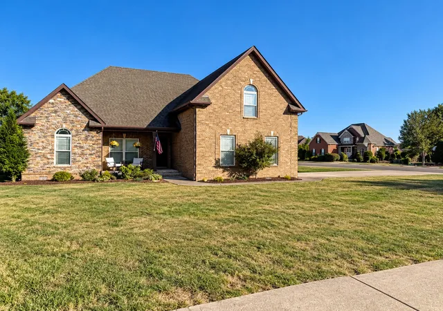 Single family home for sale at 2821 Beaulah Dr, Murfreesboro, TN 37128 | MLS# 3620386