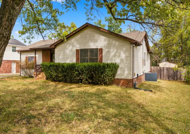 Photo 2 of Single family home for sale at 661 Dutchmans Dr, Hermitage, TN 37076 | MLS# 3620740 | Listing updated on 2026-10-19