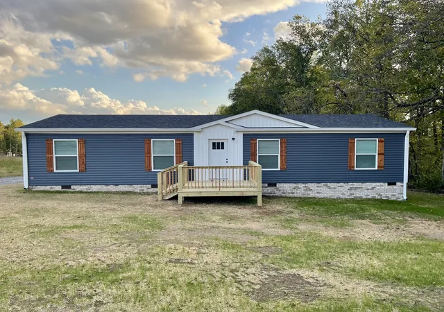 Photo 1 of Manufactured home for sale at 941 White Springs Rd, Lafayette, TN 37083 | MLS# 3620724 | Listing updated on 2026-10-28