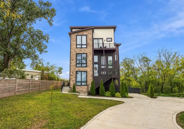 Photo 1 of Single family home for sale at 2211 Summitt Ave #A, Nashville, TN 37218 | MLS# 3620487 | Listing updated on 2026-10-26