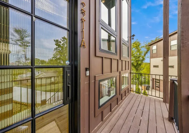 Photo 2 of Single family home for sale at 2211 Summitt Ave #A, Nashville, TN 37218 | MLS# 3620487 | Listing updated on 2026-10-26