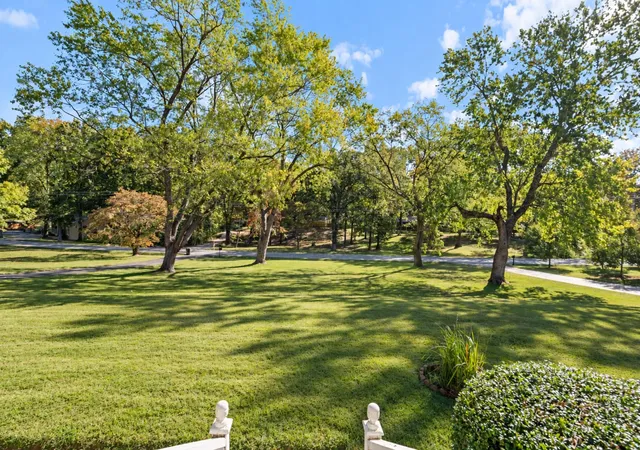 Photo 4 of Single family home for sale at 108 S Hummingbird Ln, Dickson, TN 37055 | MLS# 3624310 | Listing updated on 2026-10-23