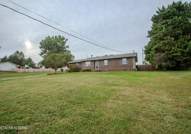 Photo 4 of Single family home for sale at 1194 Rawhide Tr, Lenoir City, TN 37772 | MLS# 3620263 | Listing updated on 2026-10-20