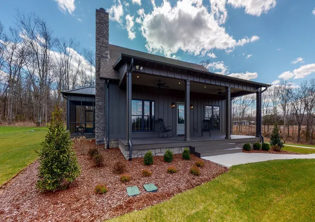 Single family home for sale at 2550 Fairfield Pike, Shelbyville, TN 37160 | MLS# 3627528