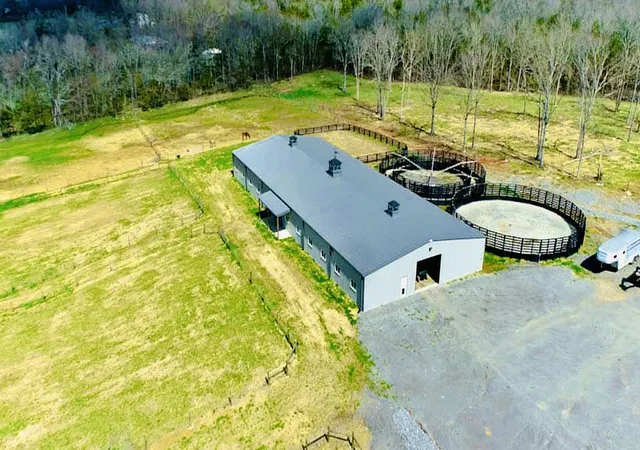 Photo 2 of Single family home for sale at 2550 Fairfield Pike, Shelbyville, TN 37160 | MLS# 3627528 | Listing updated on 2026-10-30