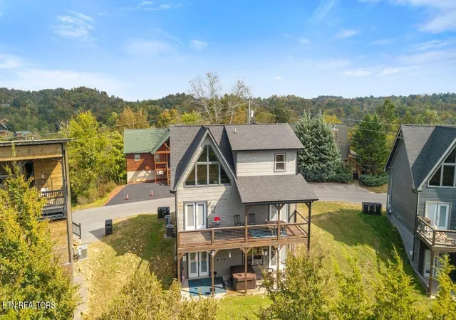 Photo 1 of Single family home for sale at 2053 Eagle Feather Dr, Sevierville, TN 37876 | MLS# 3620295 | Listing updated on 2026-10-27