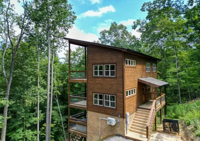 Photo 1 of Single family home for sale at 2016 Shamrock Way, Sevierville, TN 37876 | MLS# 3620999 | Listing updated on 2026-10-15