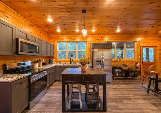 Photo 2 of Single family home for sale at 2016 Shamrock Way, Sevierville, TN 37876 | MLS# 3620999 | Listing updated on 2026-10-15