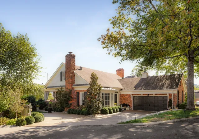 Single family home for sale at 4113 Legend Hall Dr, Nashville, TN 37215 | MLS# 3626131