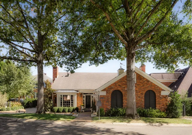 Photo 1 of Single family home for sale at 4113 Legend Hall Dr, Nashville, TN 37215 | MLS# 3626131 | Listing updated on 2026-10-28