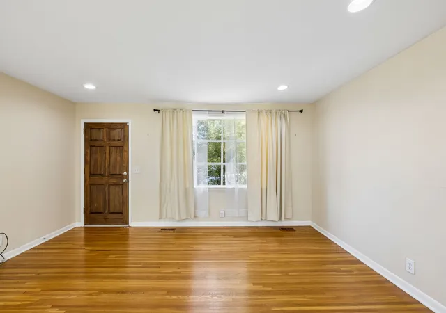 Photo 1 of Single family home for sale at 341 Bonnahurst Dr, Hermitage, TN 37076 | MLS# 3620469 | Listing updated on 2026-10-27