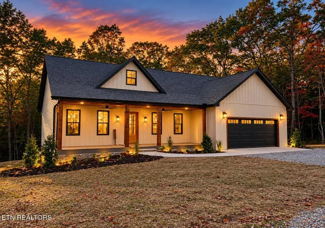 Photo 1 of Single family home for sale at 853 Steeplechase Dr, Jamestown, TN 38556 | MLS# 3620413 | Listing updated on 2026-10-26