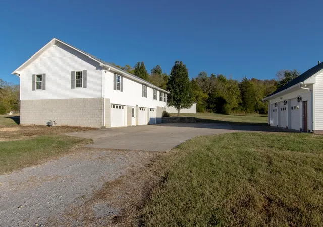 Photo 4 of Single family home for sale at 16 Gordie Ln, Brush Creek, TN 38547 | MLS# 3623845 | Listing updated on 2026-10-23