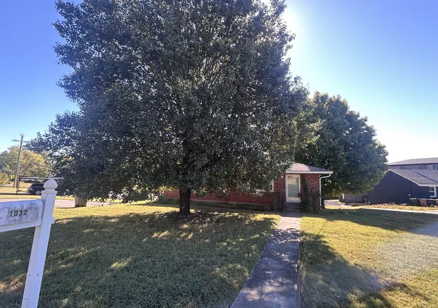 Single family home for sale at 1032 Mitchell Rd, Nashville, TN 37206 | MLS# 3620721