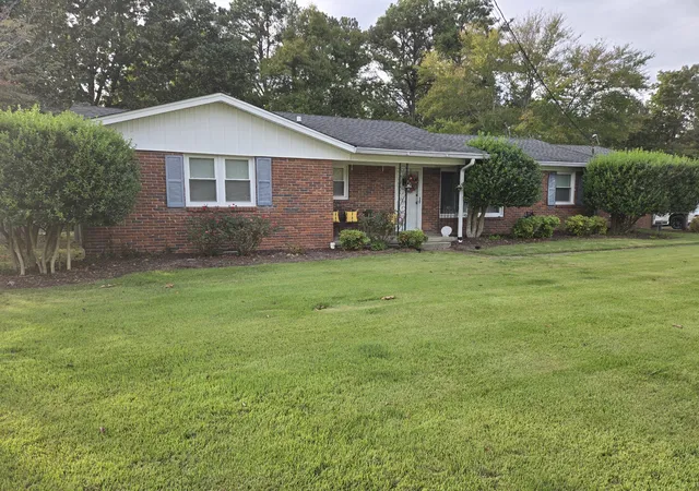 Single family home for sale at 118 Hillhaven Dr, Waverly, TN 37185 | MLS# 3620547
