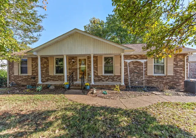 Single family home for sale at 491 Lake Forest Dr, Mount Juliet, TN 37122 | MLS# 3620486