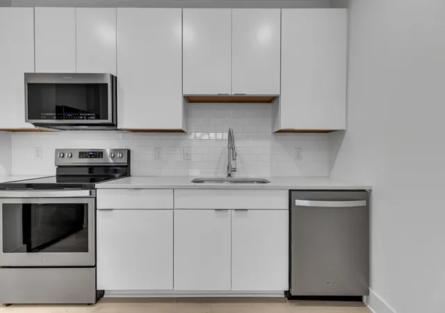 Photo 3 of Condo for sale at 1608 Marshall Holw Dr #103, Nashville, TN 37203 | MLS# 3623541 | Listing updated on 2026-10-29