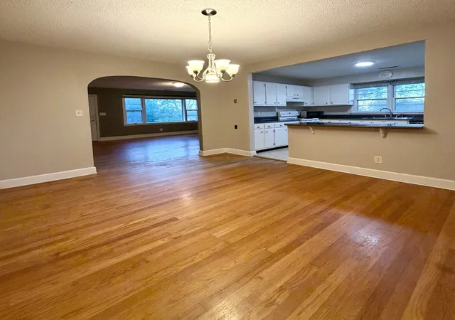 Photo 4 of Single family home for sale at 1072 Stanley Ave, Chattanooga, TN 37421 | MLS# 3623408 | Listing updated on 2026-10-21