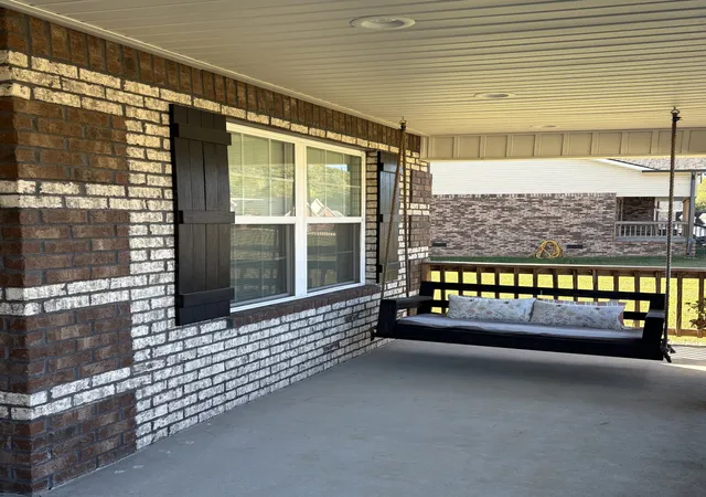 Photo 3 of Single family home for sale at 1017 Corey Dr, Lewisburg, TN 37091 | MLS# 3624523 | Listing updated on 2026-10-23
