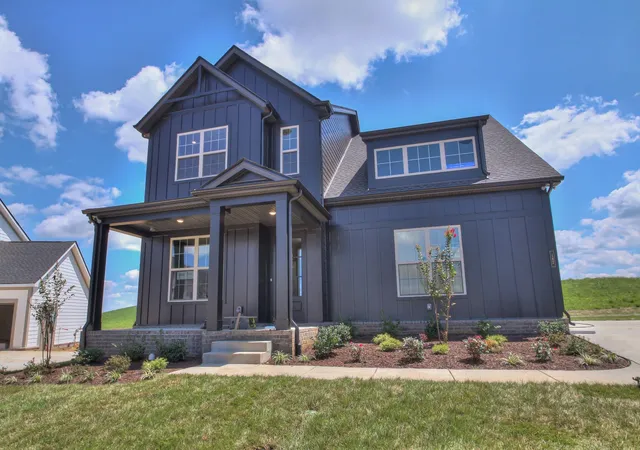 Photo 4 of Sale Pending at 3411 Vinemont Dr, Thompsons Station, TN 37179 | MLS# 3620535 | Listing updated on 2026-10-16