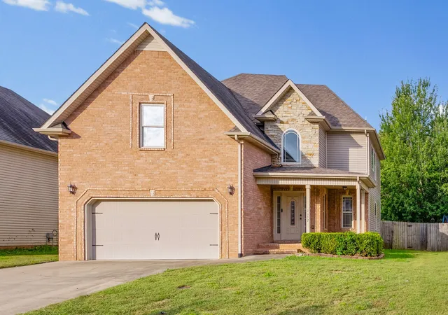 Photo 1 of Single family home for sale at 1132 Chinook Cir, Clarksville, TN 37042 | MLS# 3621128 | Listing updated on 2026-10-22