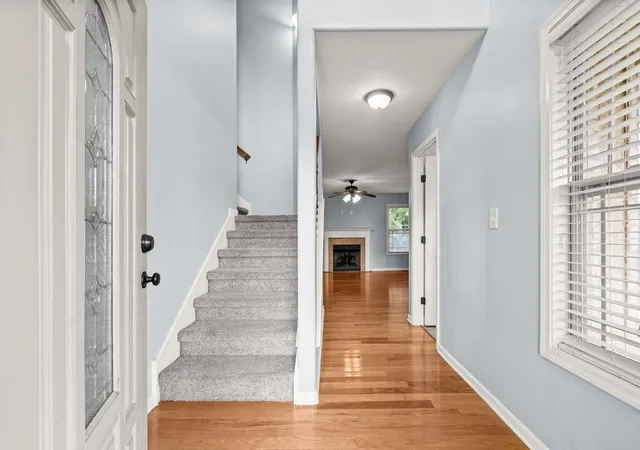 Photo 3 of Single family home for sale at 1132 Chinook Cir, Clarksville, TN 37042 | MLS# 3621128 | Listing updated on 2026-10-22