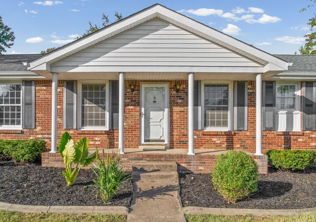 Photo 2 of Sale Pending at 355 Kimbrough Rd, Clarksville, TN 37043 | MLS# 3622475 | Listing updated on 2026-10-23
