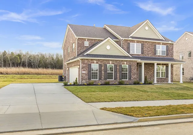 Photo 2 of Single family home for sale at 106 East Hl St, Mount Juliet, TN 37122 | MLS# 3620646 | Listing updated on 2026-10-14